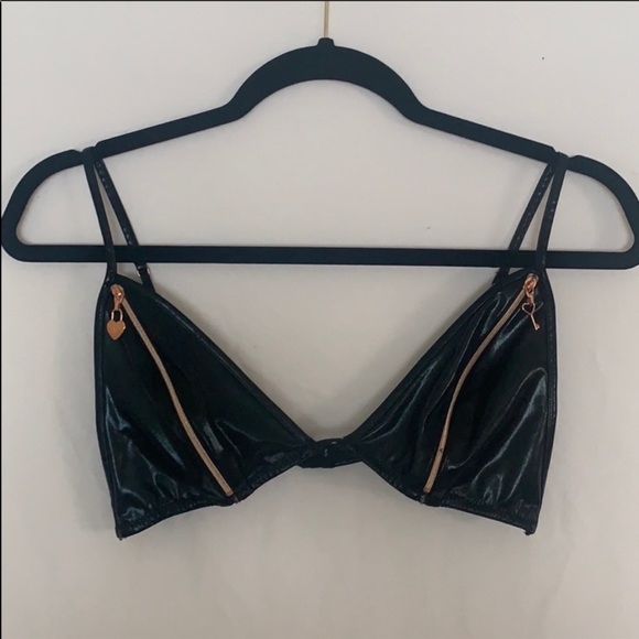 Savage X Fenty Other - Savage X Fenty Locket Down Bra